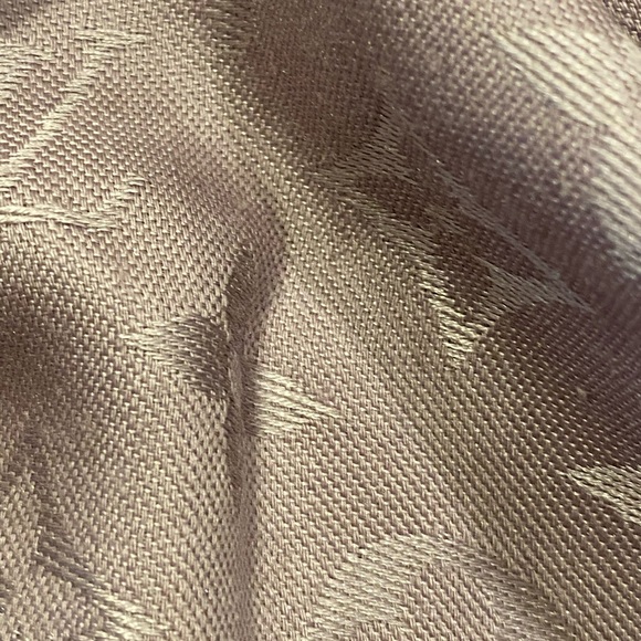 Authentic Louis Vuitton Monogram Scarf - Picture 13 of 14